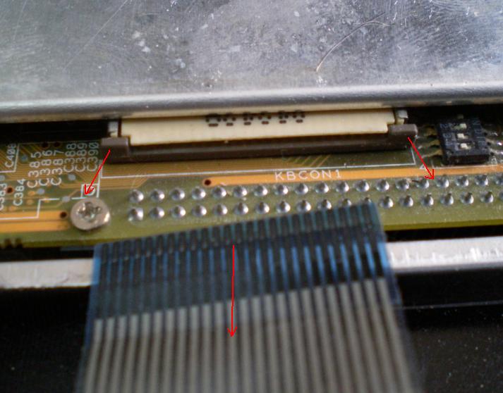 RoverBook Partner E417L disconnect the large cable.